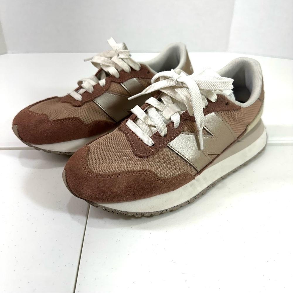 Women’s new balance 237 sneakers size 8 rusted copper